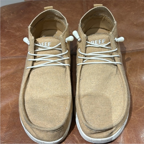Reef Other - Mens reef chukka lace up shoes